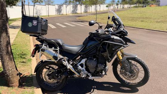 TRIUMPH TIGER 1200 BLACK EDITION TRIUMPH TIGER 1200 BLACK EDITION